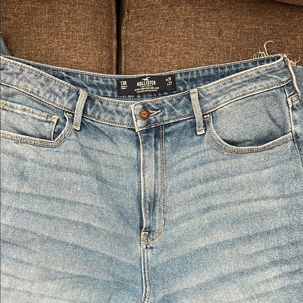 HOLLISTER Patch Work Jeans - Picture 3 of 4